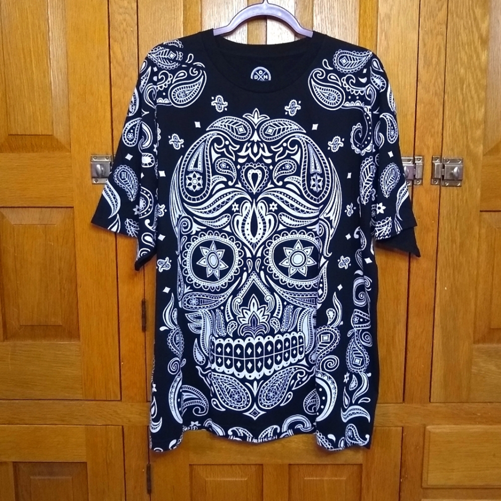DOM black sugar skull t shirt
